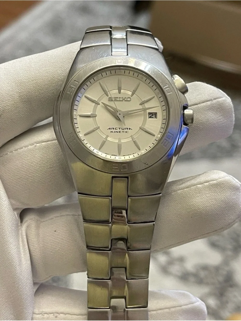 Seiko Arctura Kinetic 5M62-0AL0 Men's Watch Silver Dial Stainless Steel 43mm